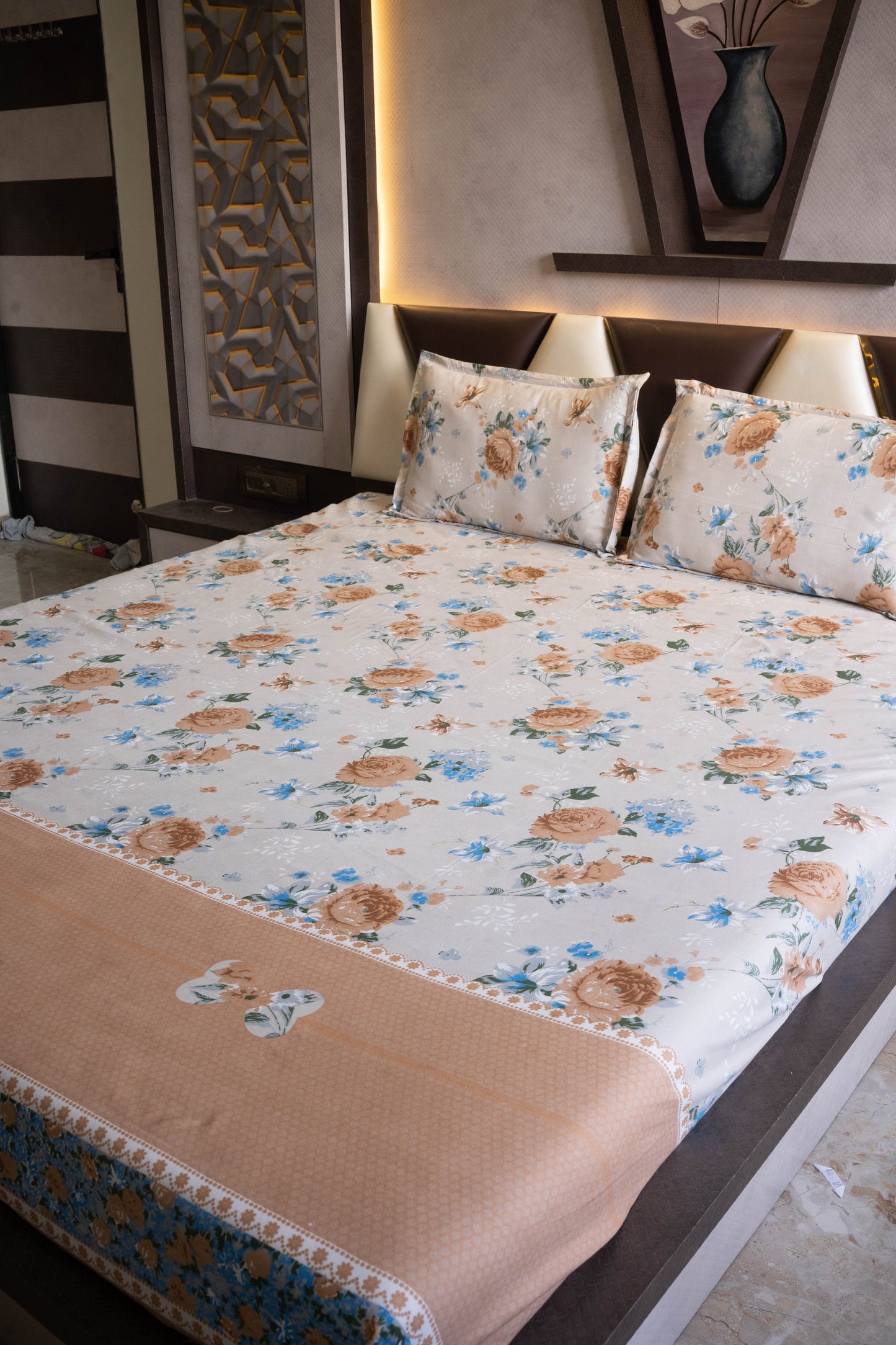 Vionna Premium Queen Size Bedsheet (90" x 100") - 400 TC