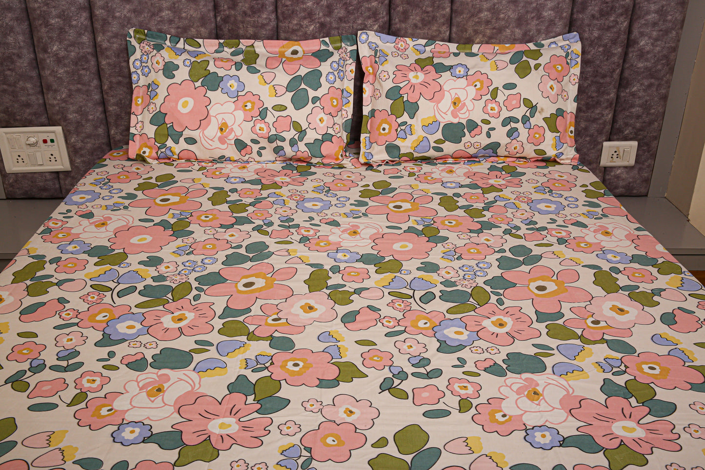 Amorria Premium King Size Bedsheet (108" x 108"): 400 TC