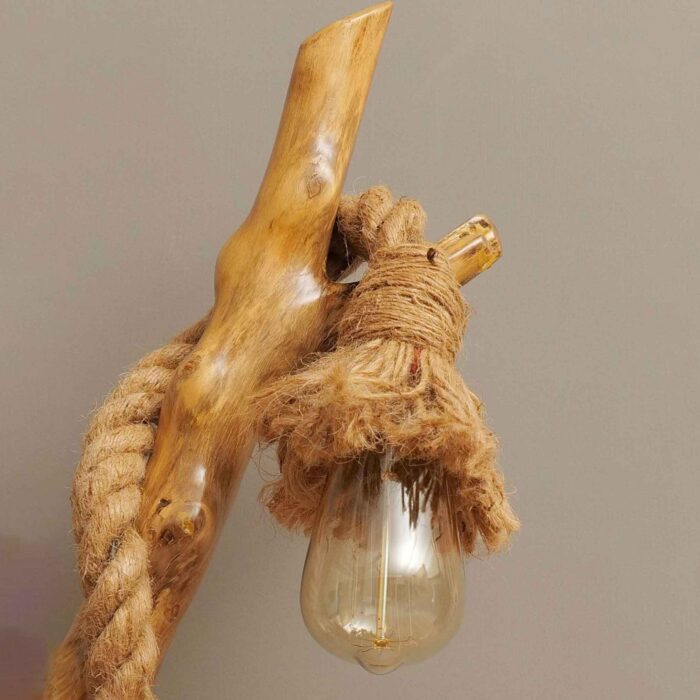 Rope Creeper Wooden Lamp