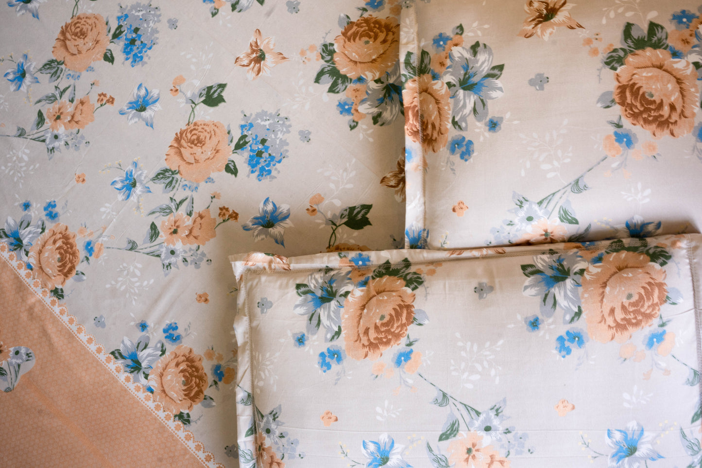 Vionna Premium Queen Size Bedsheet (90" x 100") - 400 TC