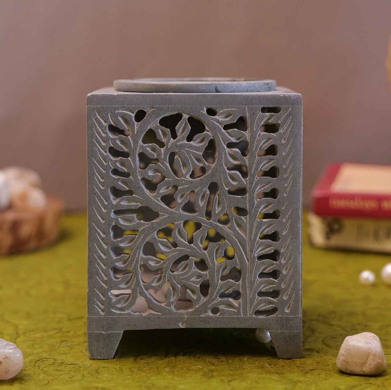 Floral Oil Diffuser (Italy Paleva Stone)